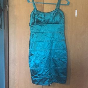 Selling for a friend, closet clean out